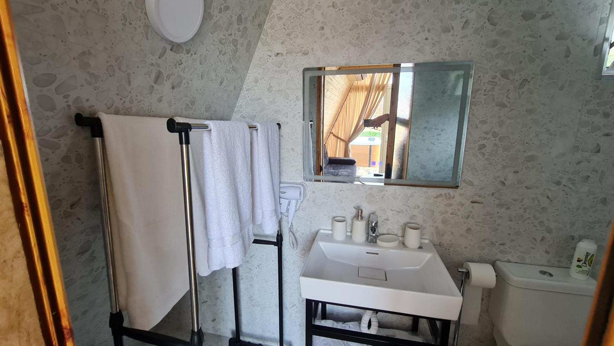 Shkodër Alex'S House Shirokeヴィラ 部屋 写真